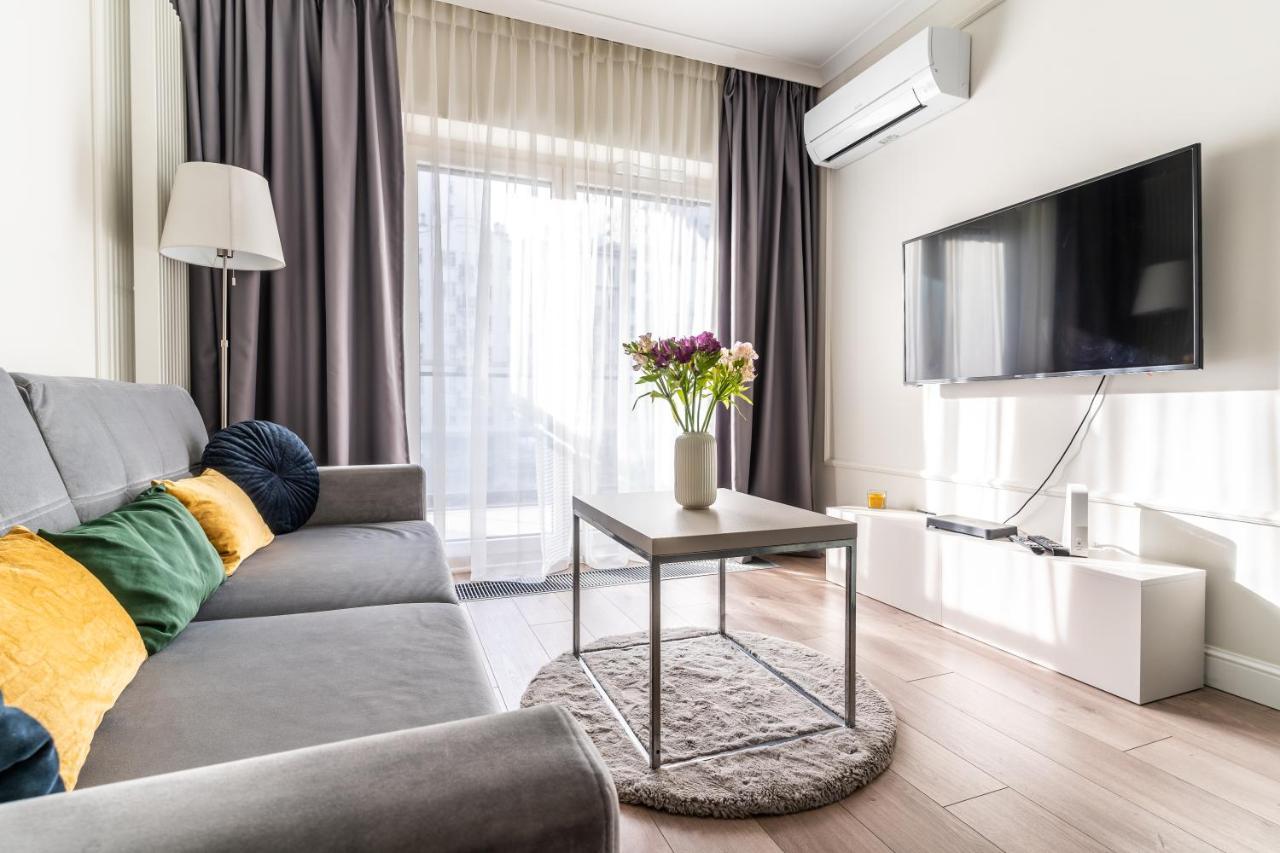 وارسو Apartamenty Mennica Residence - Golden Apartments المظهر الخارجي الصورة
