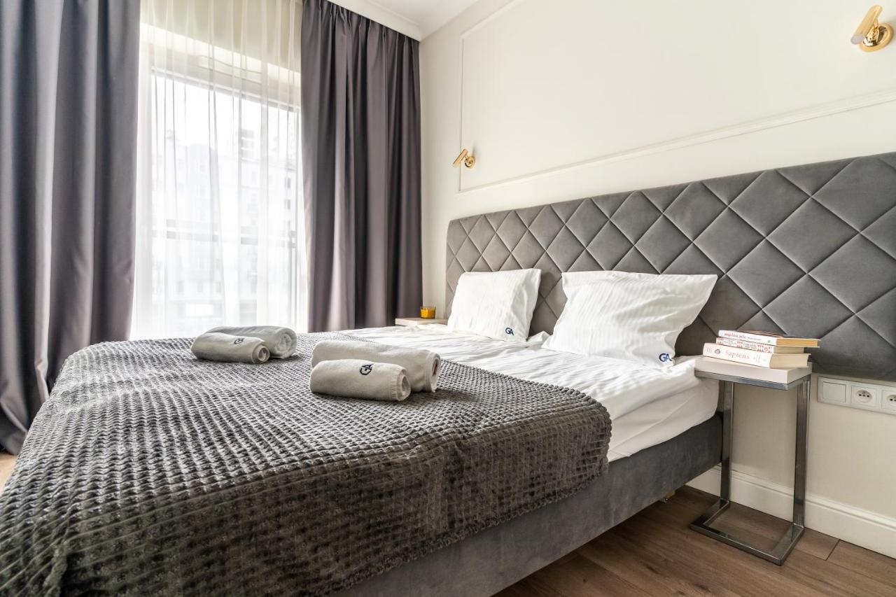 وارسو Apartamenty Mennica Residence - Golden Apartments المظهر الخارجي الصورة