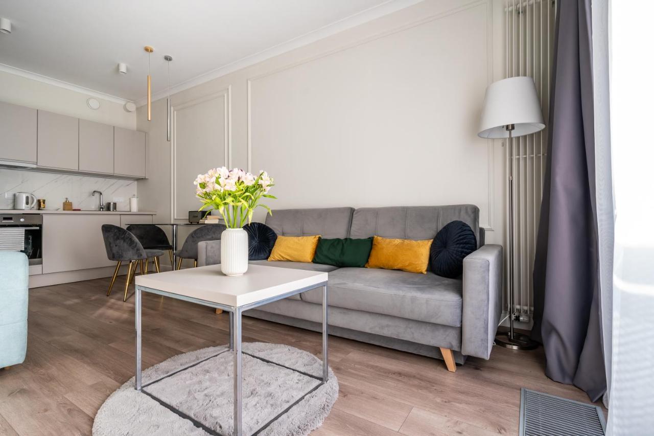 وارسو Apartamenty Mennica Residence - Golden Apartments المظهر الخارجي الصورة
